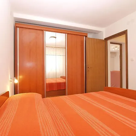 Apartments Ecio 1349